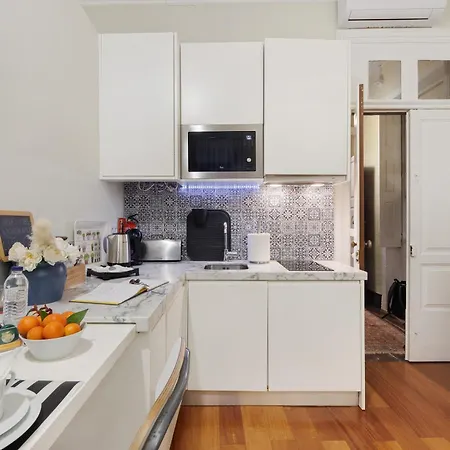 Lighthouse With Sea View *