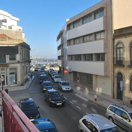 Lighthouse With Sea View Oporto
