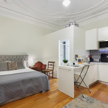 Lighthouse With Sea View Porto